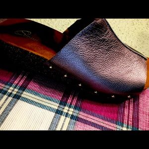 Sudini 11M Slides with gold accent NEW